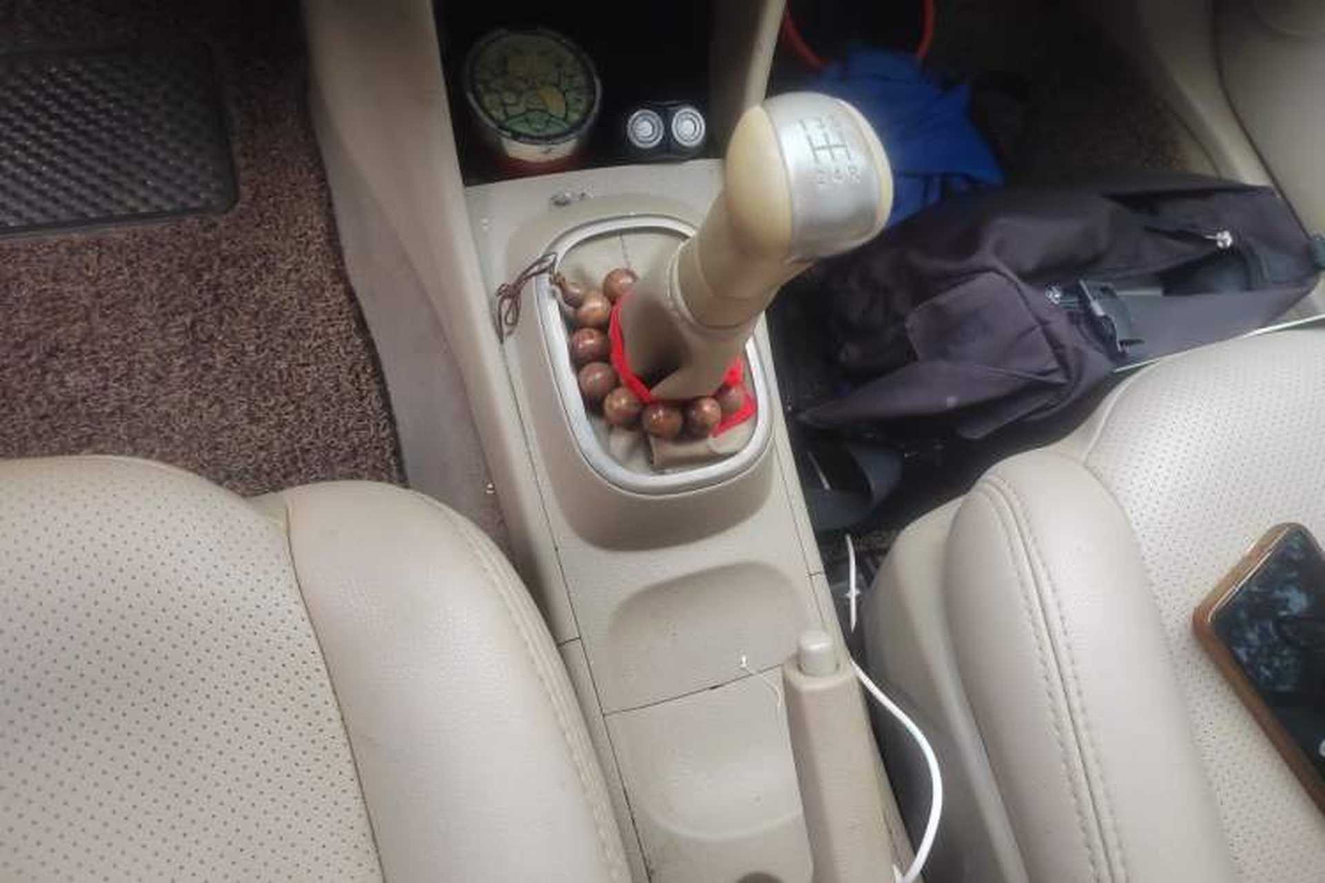 Used Nissan Sylphy 2016 Classic 1.6XE Manual Comfort Edition Gear Lever