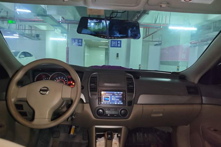 Used Nissan Sylphy 2016 Classic 1.6XE Manual Comfort Edition Headliner