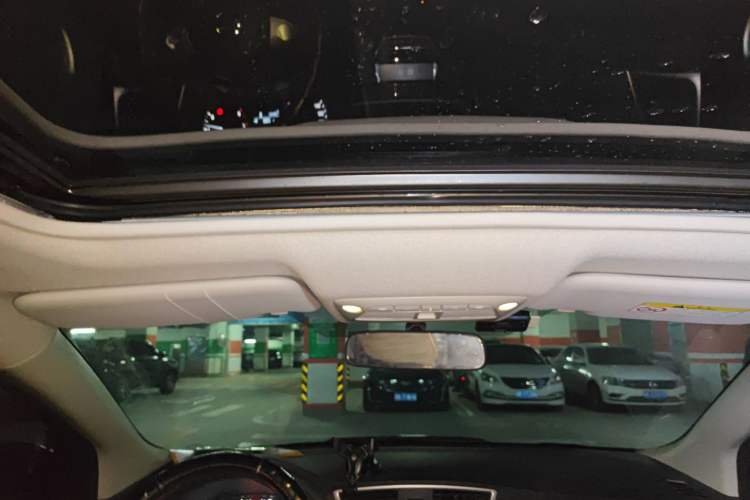 Used Nissan Sylphy 2016 1.6 XL Manual Luxury Edition Headliner