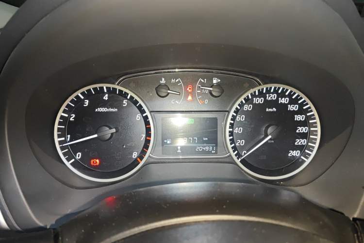 Used Nissan Sylphy 2016 1.6 XL Manual Luxury Edition Instrument Cluster