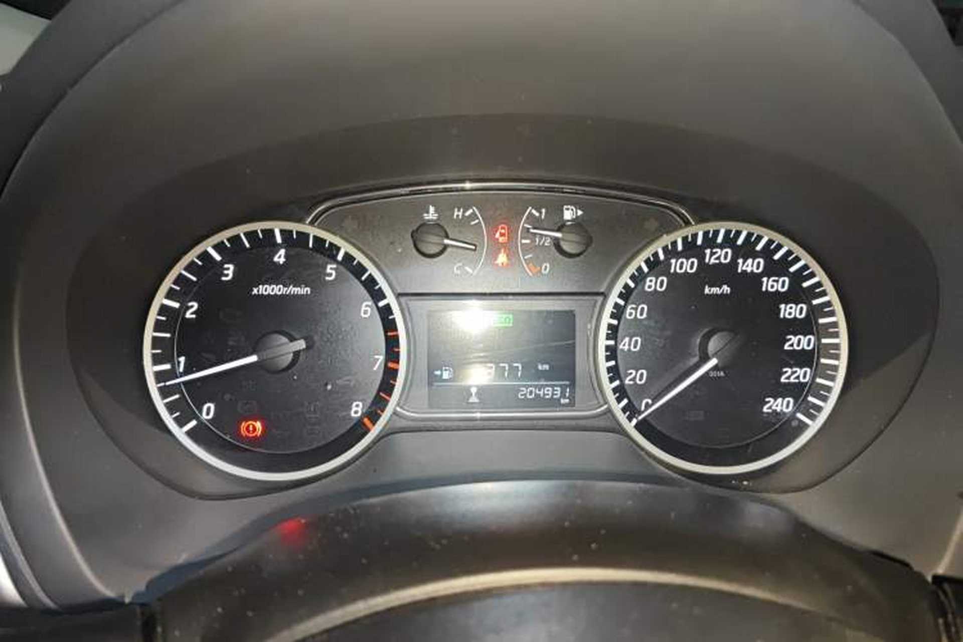 Used Nissan Sylphy 2016 1.6 XL Manual Luxury Edition Instrument Cluster