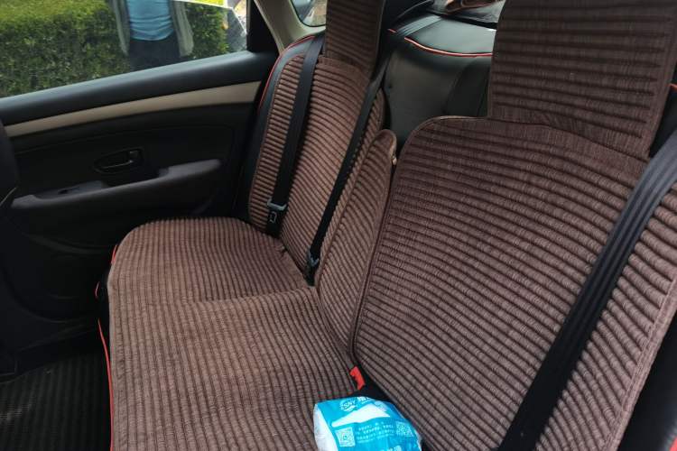 Used Nissan Sylphy 2016 Classic 1.6XE Automatic Leading Edition Left Rear Seat