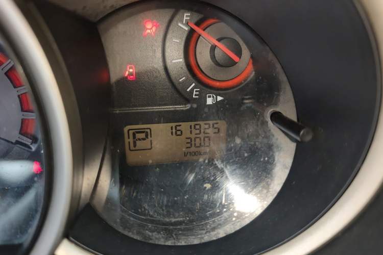 Used Nissan Sylphy 2016 Classic 1.6XE Automatic Leading Edition Odometer Close Up
