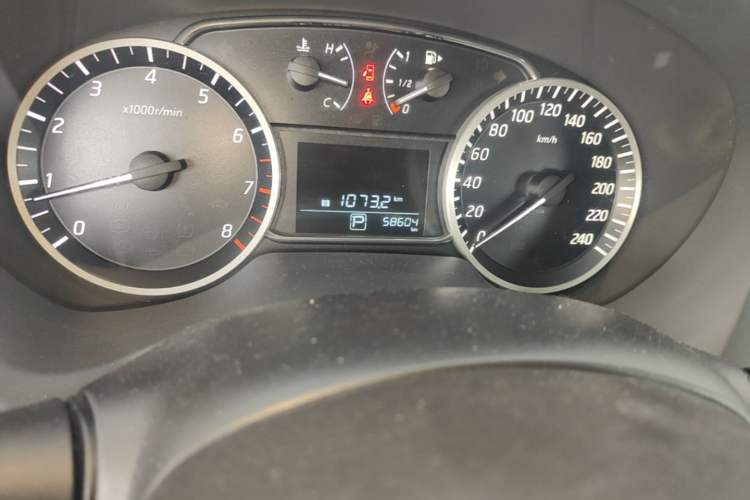 Used Nissan Sylphy 2016 1.6 XL CVT Deluxe Edition Odometer Close Up