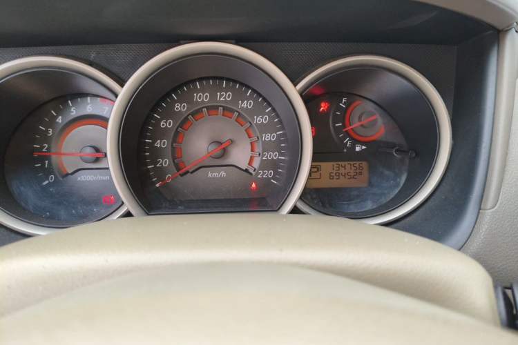 Used Nissan Sylphy 2016 Classic 1.6 XL Automatic Luxury Edition Odometer Close Up