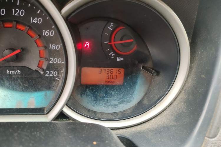 Used Nissan Sylphy 2016 Classic 1.6XE Manual Comfort Edition Odometer Close Up