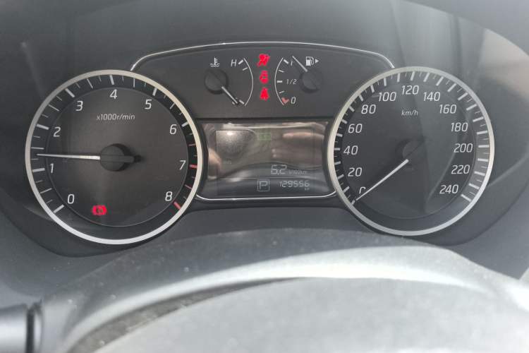 Used Nissan Sylphy 2016 1.6 XL CVT Deluxe Edition Odometer Close Up