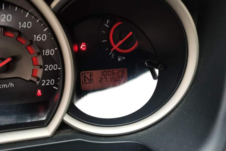 Used Nissan Sylphy 2016 Classic 1.6XE Automatic Leading Edition Odometer Close Up