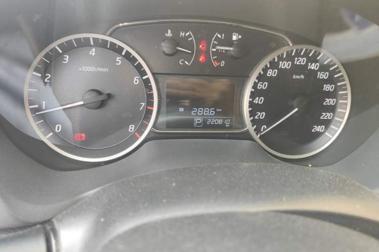 Used Nissan Sylphy 2016 1.6 XL CVT Deluxe Edition Odometer Close Up