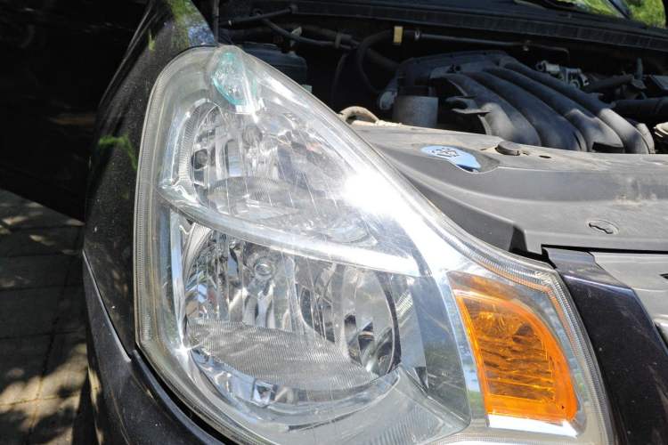 Used Nissan Sylphy 2016 Classic 1.6XE Manual Comfort Edition Right Front Headlight
