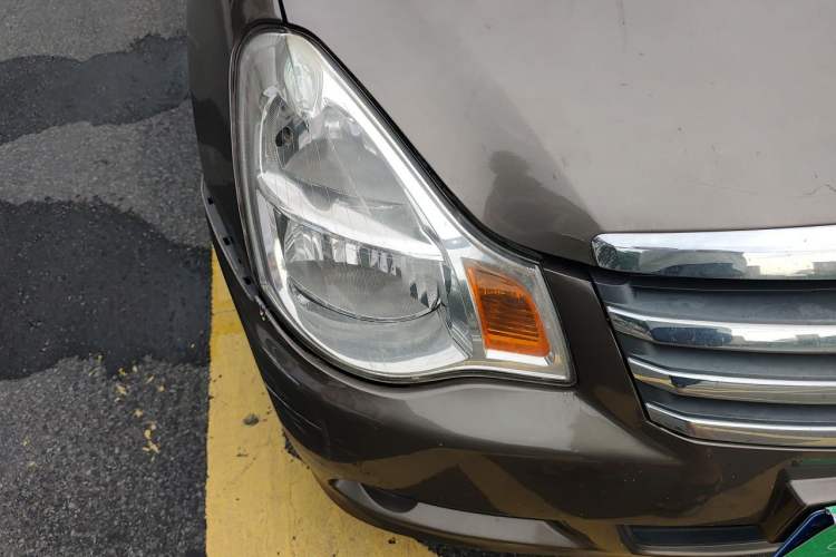 Used Nissan Sylphy 2016 Classic 1.6XE Automatic Leading Edition Right Front Headlight