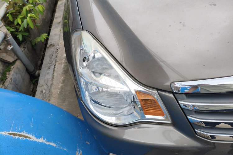 Used Nissan Sylphy 2016 Classic 1.6 XL Automatic Luxury Edition Right Front Headlight