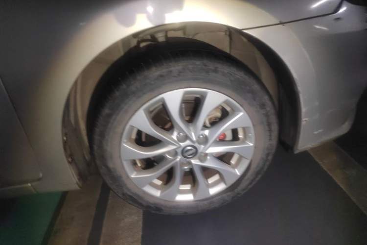 Used Nissan Sylphy 2016 1.6 XL CVT Luxury Edition Right Front Wheel Hub