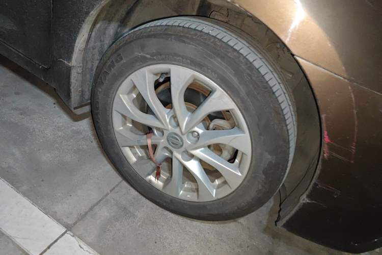 Used Nissan Sylphy 2016 1.6 XL Manual Luxury Edition Right Front Wheel Hub