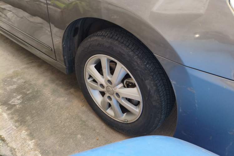 Used Nissan Sylphy 2016 Classic 1.6 XL Automatic Luxury Edition Right Front Wheel Hub