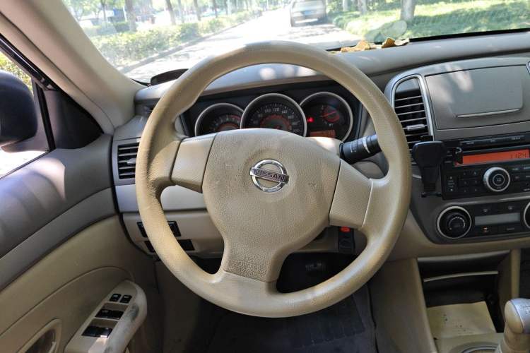 Used Nissan Sylphy 2016 Classic 1.6XE Manual Comfort Edition Steering Wheel