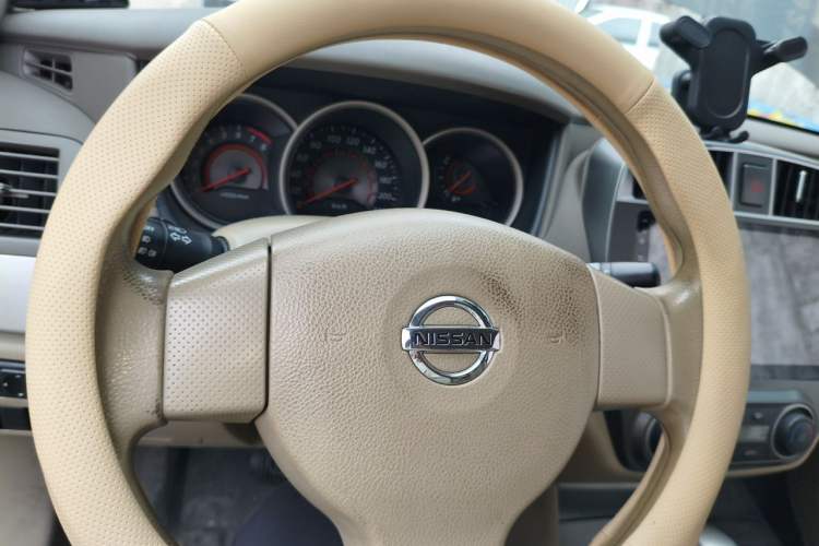 Used Nissan Sylphy 2016 Classic 1.6 XL Automatic Luxury Edition Steering Wheel