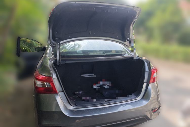 Used Nissan Sylphy 2016 1.6 XL CVT Deluxe Edition Trunk