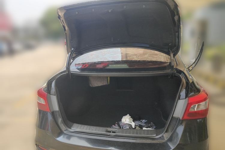 Used Nissan Sylphy 2016 1.6 XL CVT Deluxe Edition Trunk