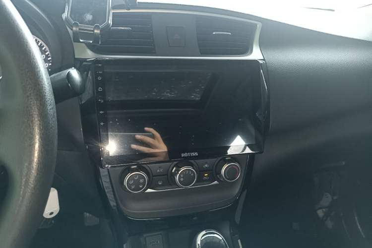 Used Nissan Sylphy 2016 1.6 XL CVT Luxury Edition Audio And AC Panel