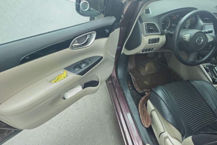 Used Nissan Sylphy 2016 1.6 XL CVT Luxury Edition Driver Seat