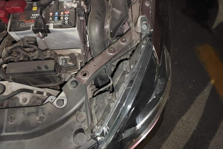 Used Nissan Sylphy 2016 1.6 XL CVT Luxury Edition Engine Bay Left