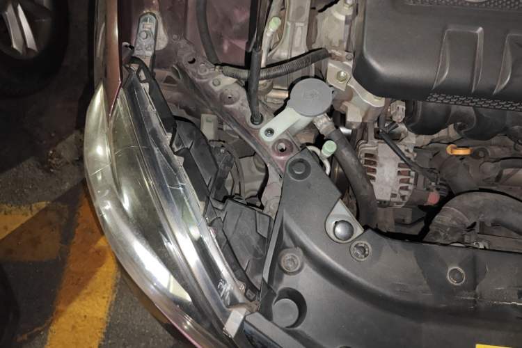 Used Nissan Sylphy 2016 1.6 XL CVT Luxury Edition Engine Bay Right