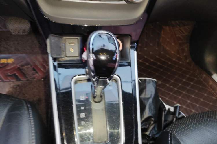Used Nissan Sylphy 2016 1.6 XL CVT Luxury Edition Gear Lever
