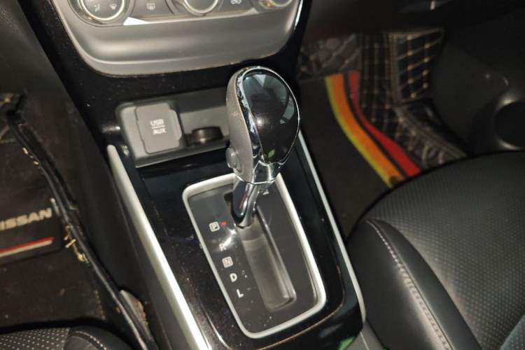 Used Nissan Sylphy 2016 1.6XV CVT Smart Enjoyment Version Gear Lever