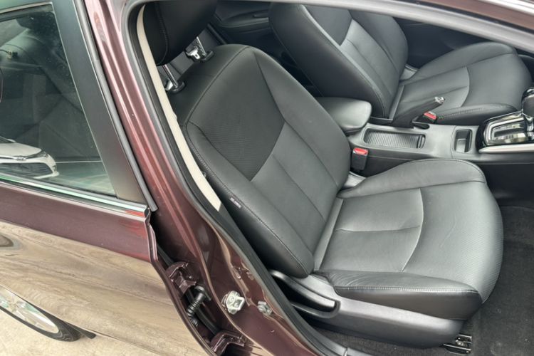Used Nissan Sylphy 2016 1.6 XL CVT Deluxe Edition Interior 11