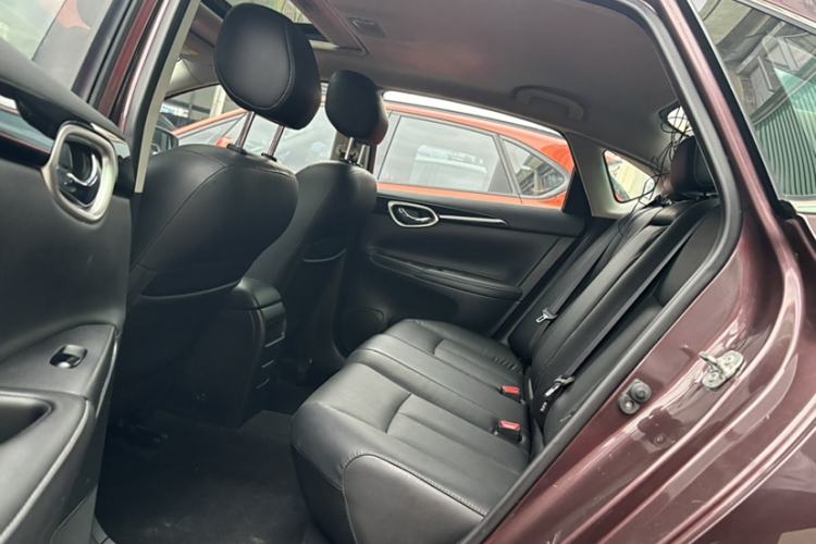 Used Nissan Sylphy 2016 1.6 XL CVT Deluxe Edition Interior 7