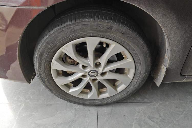 Used Nissan Sylphy 2016 1.6 XL CVT Luxury Edition Left Front Wheel Hub