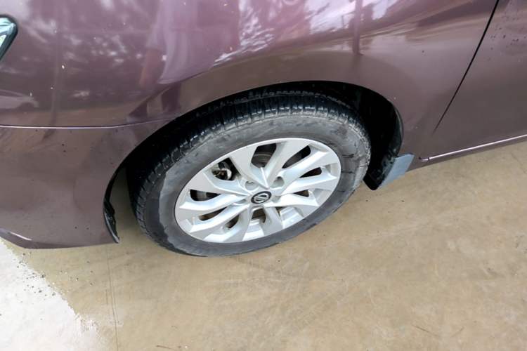 Used Nissan Sylphy 2016 1.6 XL CVT Deluxe Edition Left Front Wheel Hub