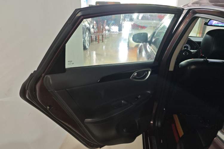Used Nissan Sylphy 2016 1.6XV CVT Smart Enjoyment Version Left Rear Door Interior