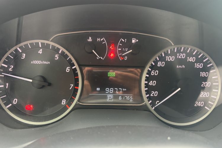 Used Nissan Sylphy 2016 1.6 XL CVT Deluxe Edition Odometer Close Up