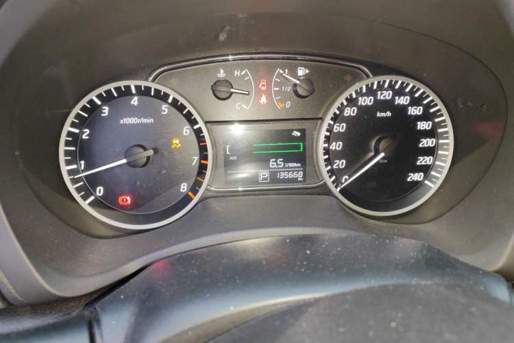 Used Nissan Sylphy 2016 1.6 XL CVT Luxury Edition Odometer Close Up