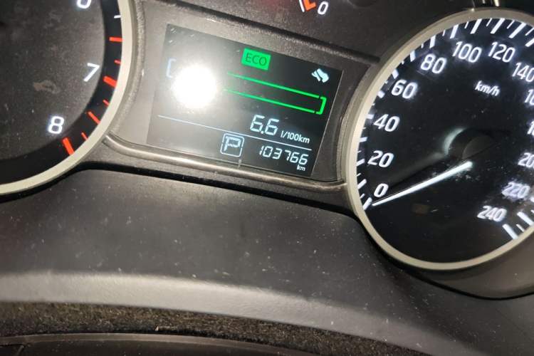 Used Nissan Sylphy 2016 1.6 XL CVT Deluxe Edition Odometer Close Up