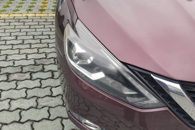 Used Nissan Sylphy 2016 1.6XV CVT Smart Enjoyment Version Right Front Headlight