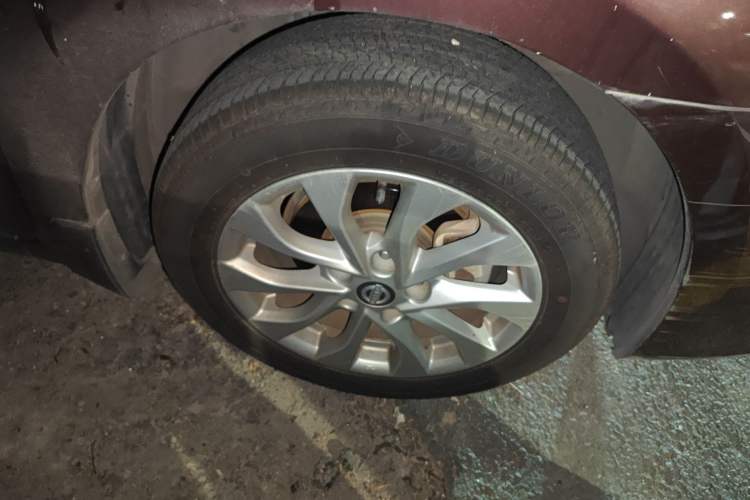 Used Nissan Sylphy 2016 1.6 XL CVT Luxury Edition Right Front Wheel Hub