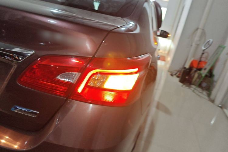 Used Nissan Sylphy 2016 1.6XV CVT Smart Enjoyment Version Right Rear Taillight