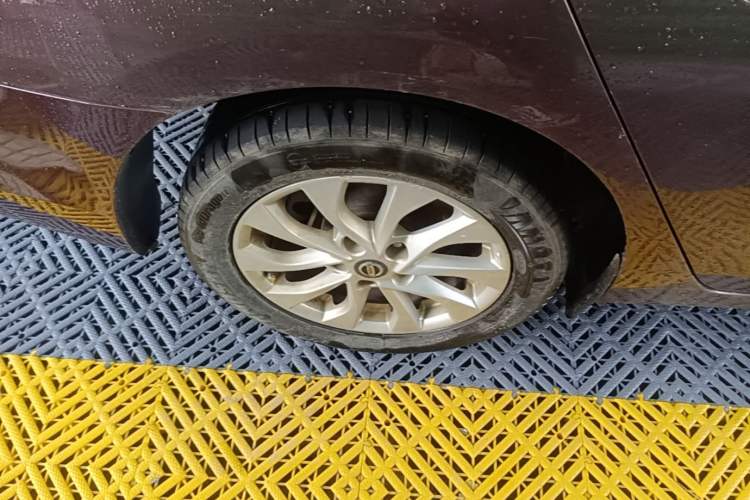 Used Nissan Sylphy 2016 1.6 XL CVT Luxury Edition Right Rear Wheel Hub