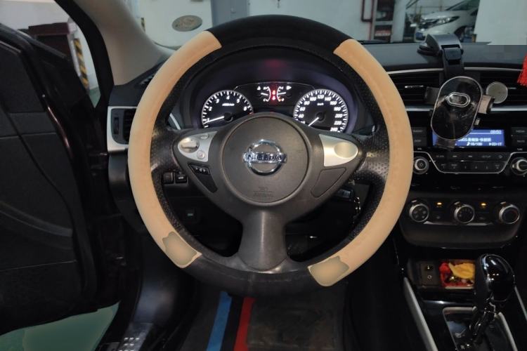 Used Nissan Sylphy 2016 1.6 XL CVT Luxury Edition Steering Wheel