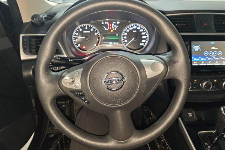 Used Nissan Sylphy 2016 1.6XV CVT Smart Enjoyment Version Steering Wheel