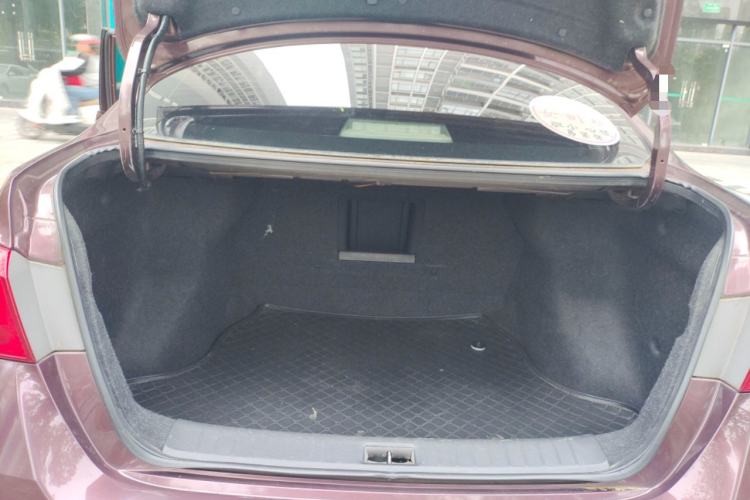 Used Nissan Sylphy 2016 1.6 XL CVT Deluxe Edition Trunk