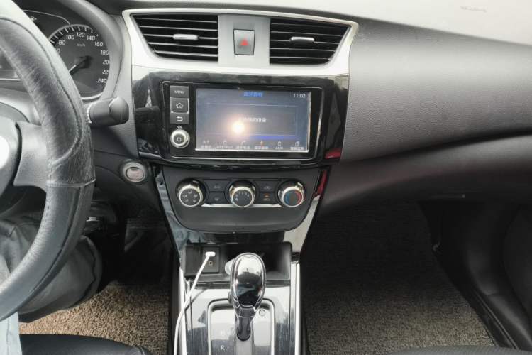 Used Nissan Sylphy 2016 1.6 XL CVT Deluxe Edition Audio And AC Panel