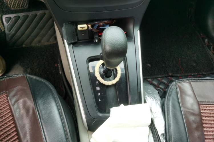 Used Nissan Sylphy 2016 1.6XE CVT Comfort Edition Gear Lever