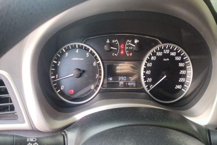 Used Nissan Sylphy 2016 1.6XV CVT Smart Enjoyment Version Instrument Cluster