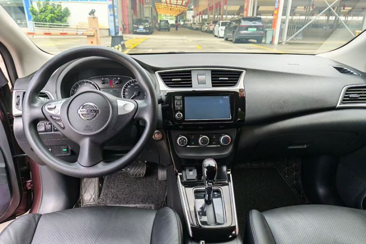 Used Nissan Sylphy 2016 1.6 XL CVT Deluxe Edition Interior 3