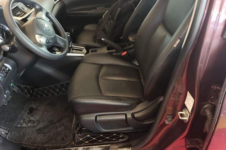 Used Nissan Sylphy 2016 1.6 XL CVT Deluxe Edition Left Front Seat