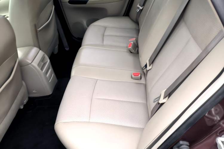Used Nissan Sylphy 2016 1.6XV CVT Smart Enjoyment Version Left Rear Seat